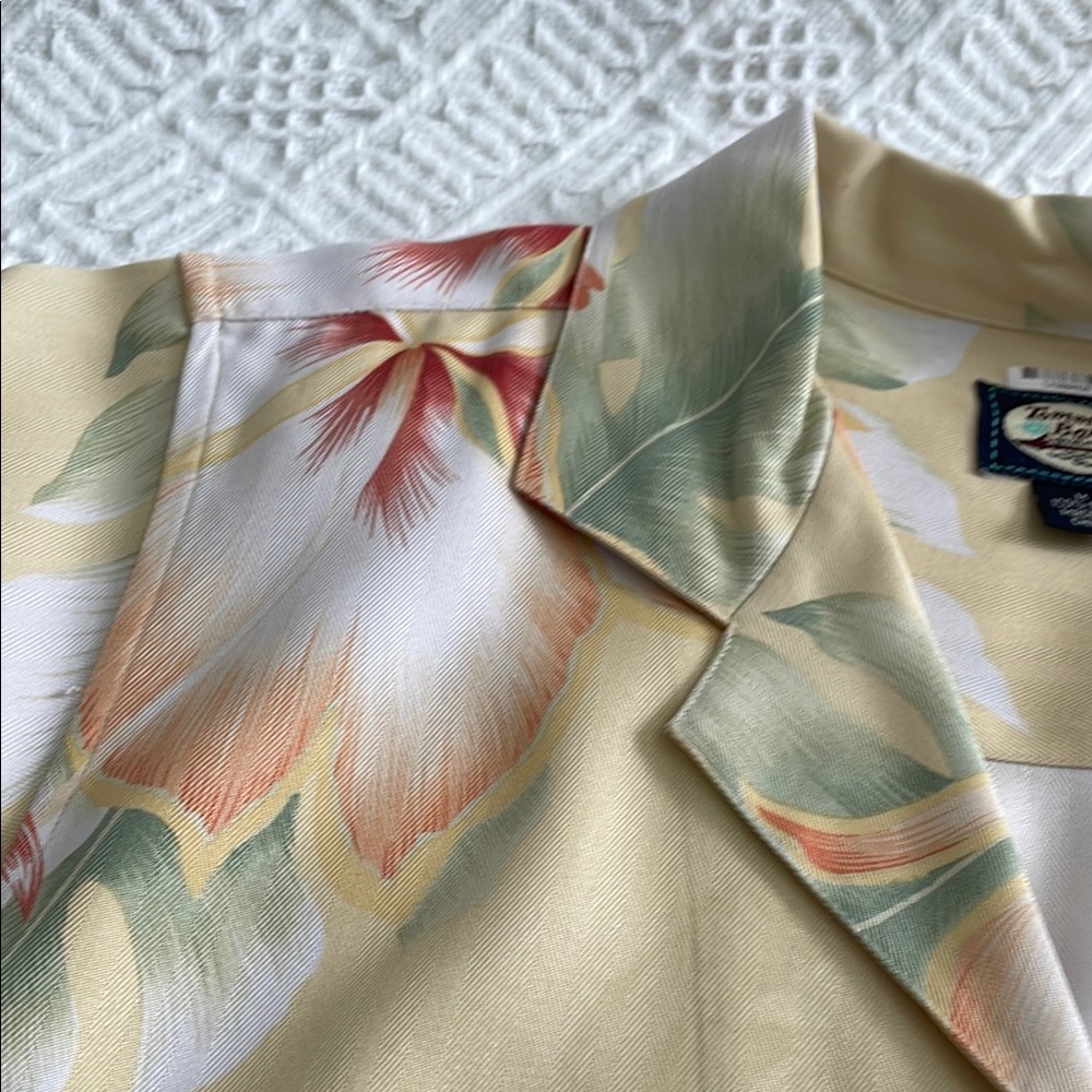 100% silk Tommy Bahama Two Piece Set wrap skirt blouse top button down set - Picture 11 of 16